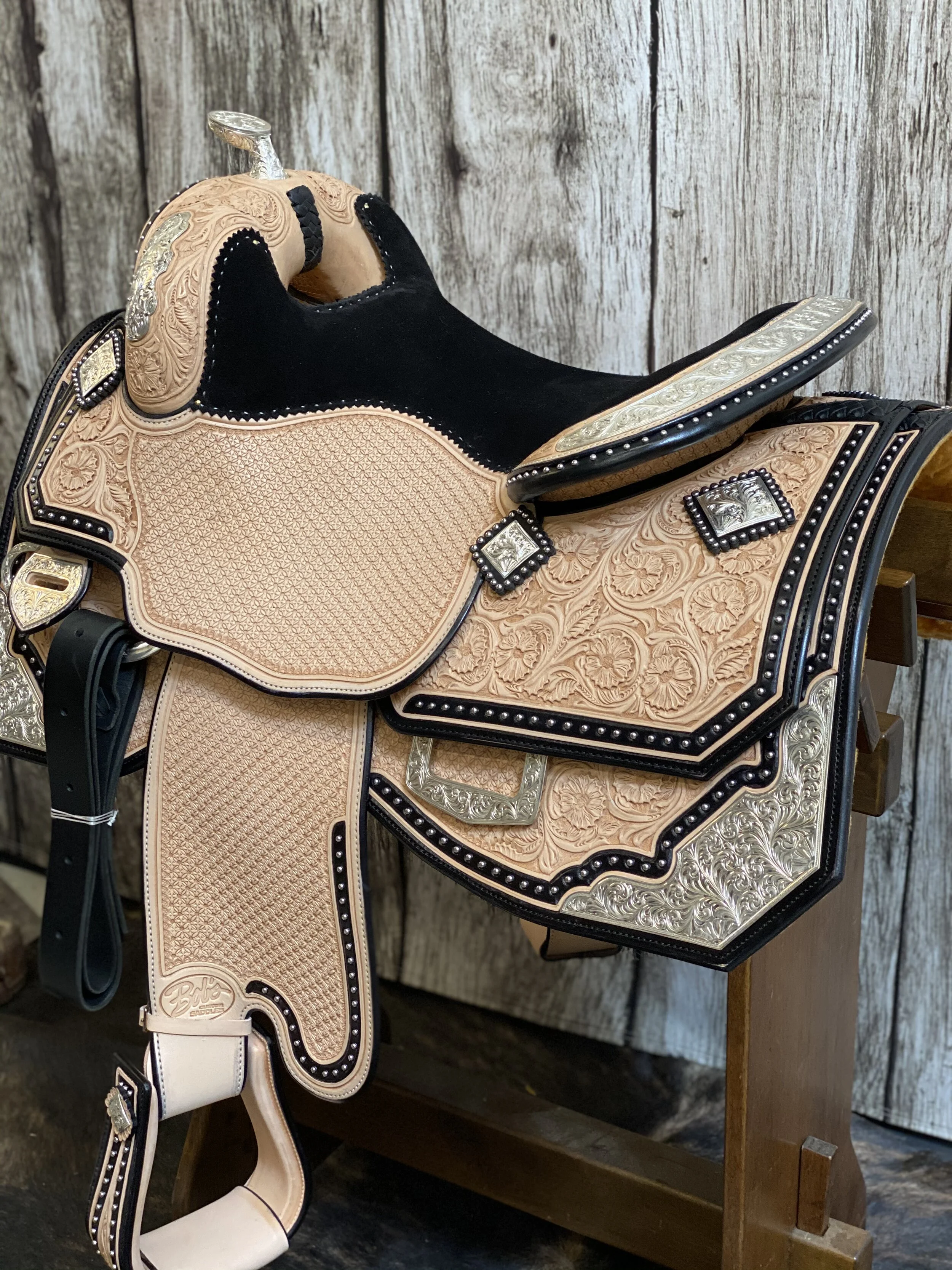 Silver Show Saddle