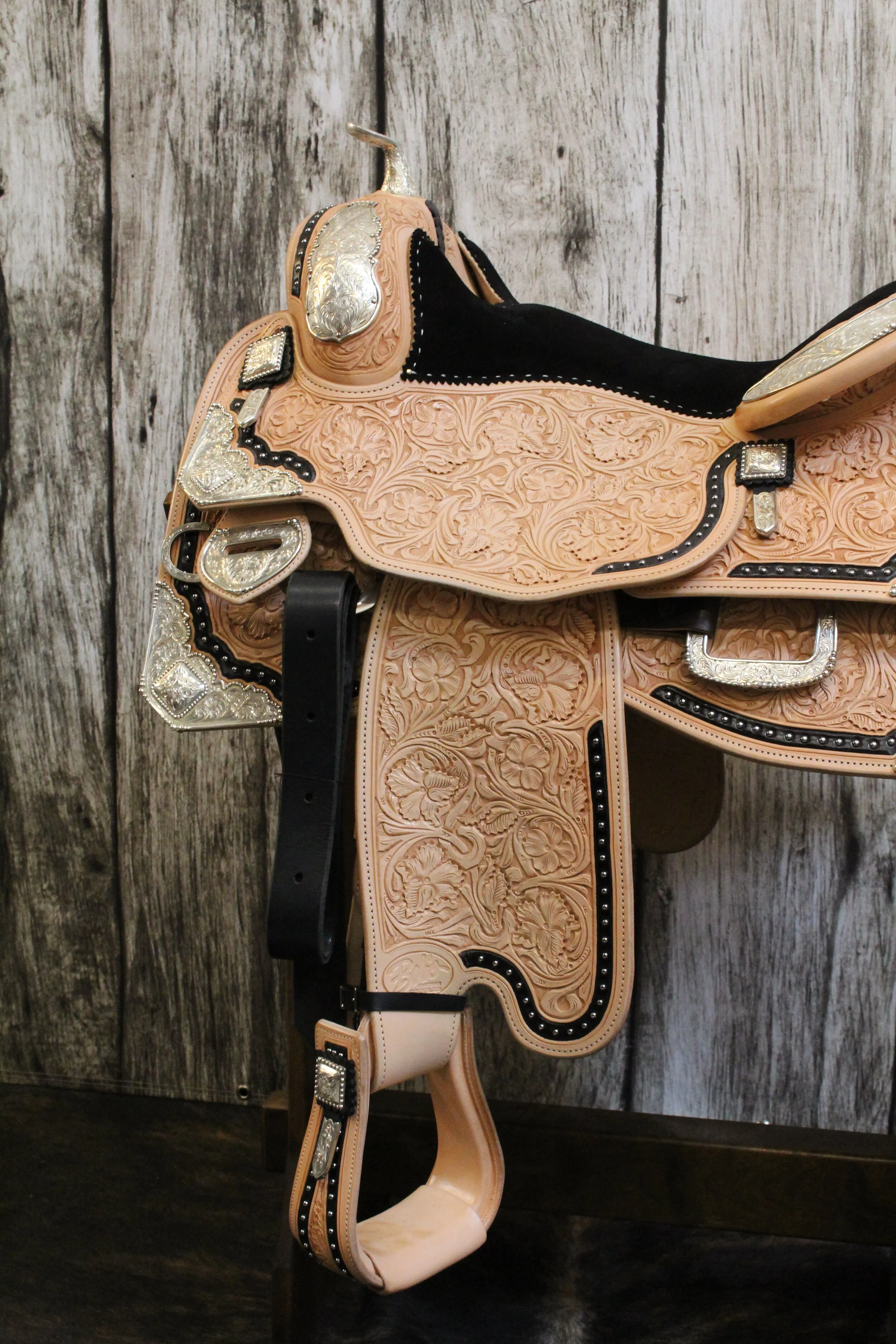 Silver Show Saddle
