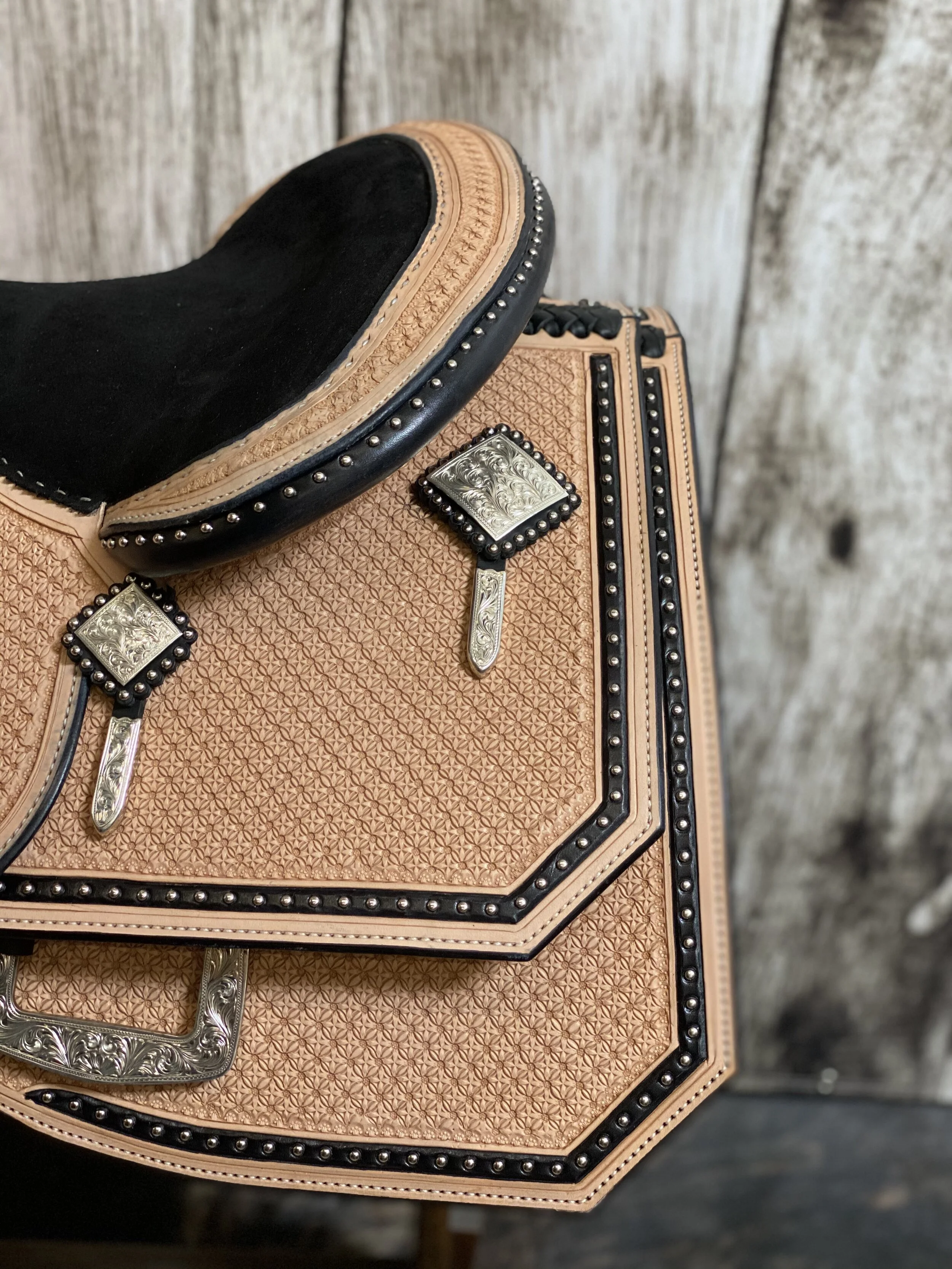 Silver Show Saddle