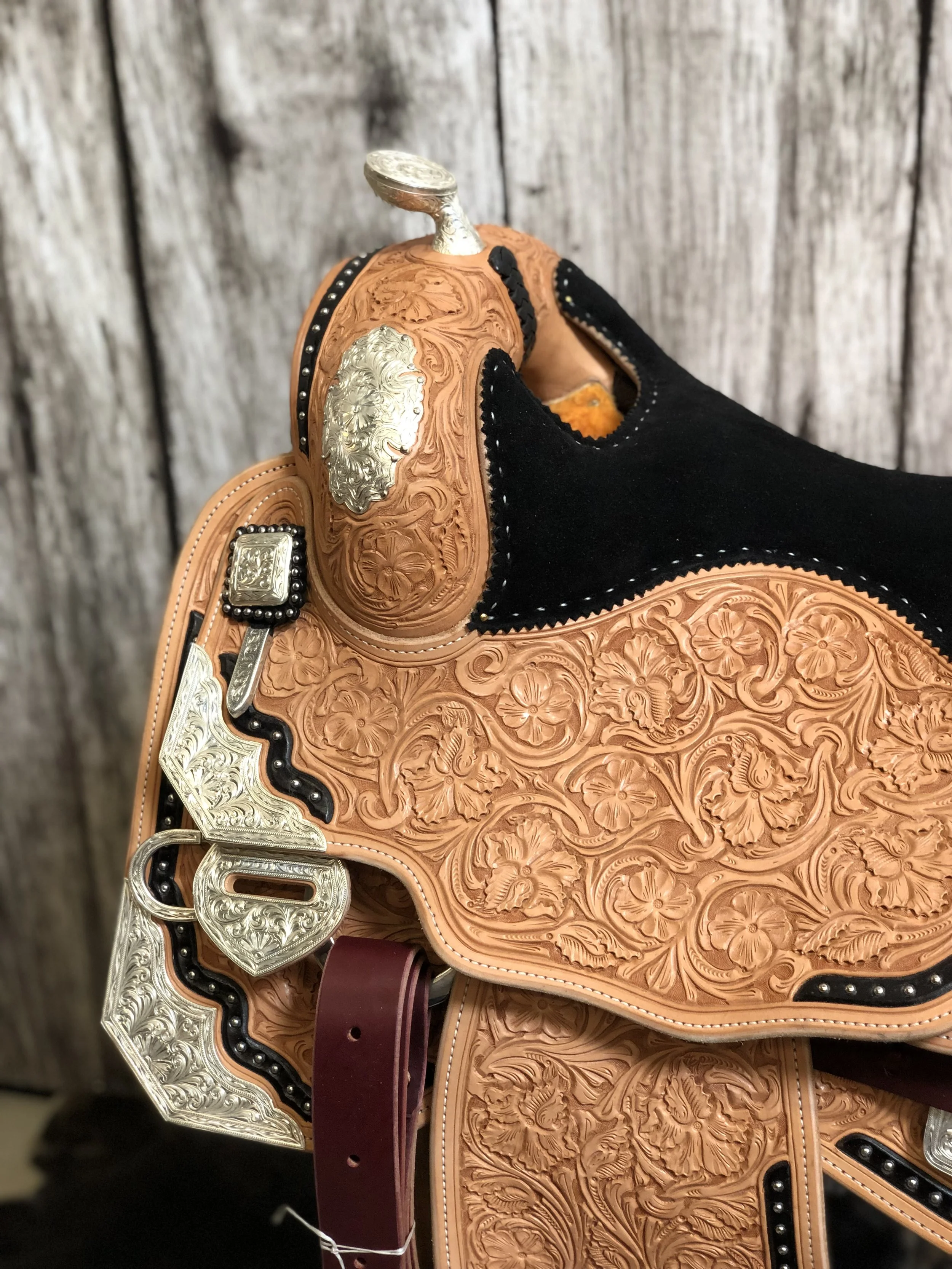 Silver Show Saddle