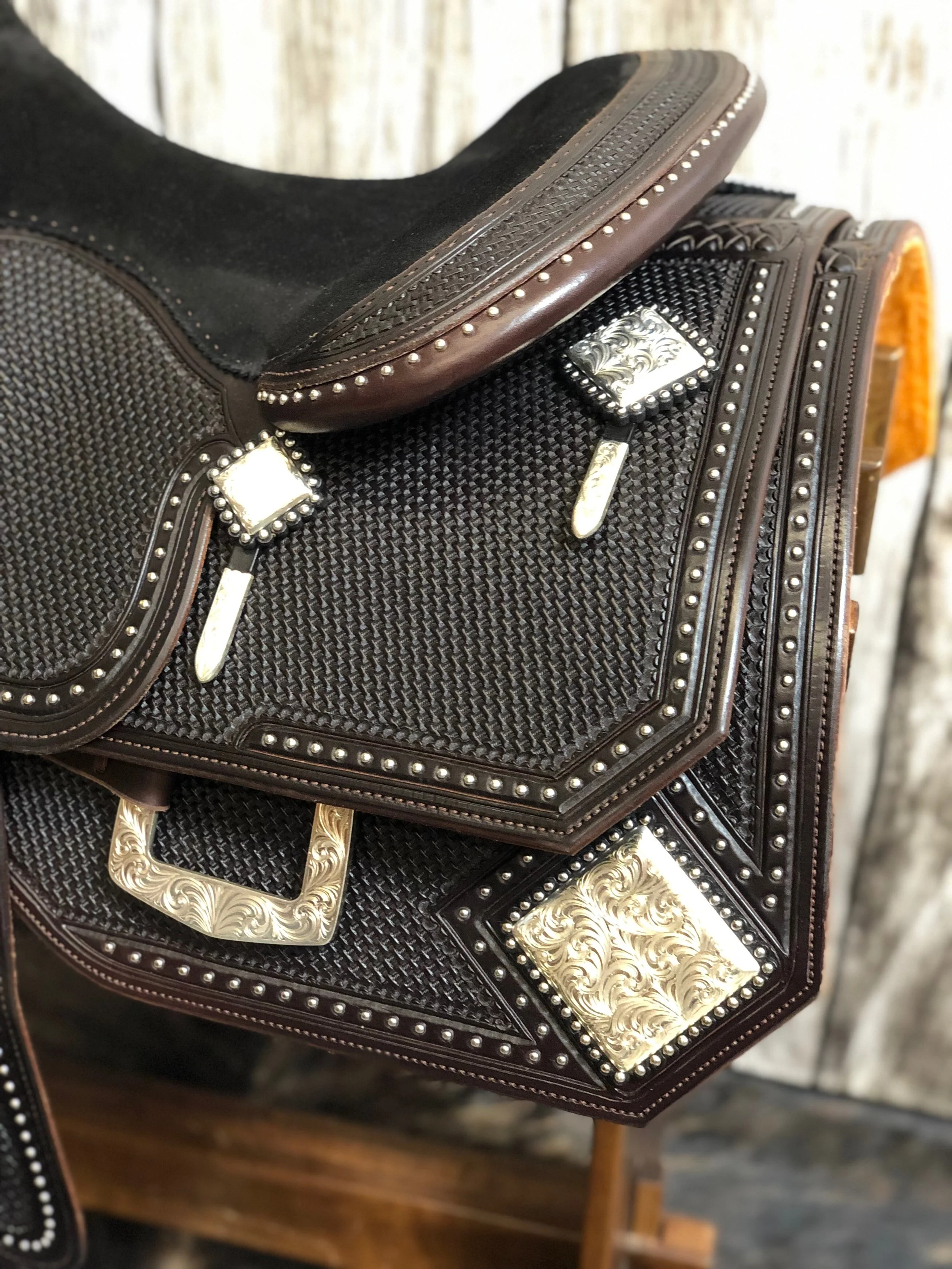 Silver Show Saddle
