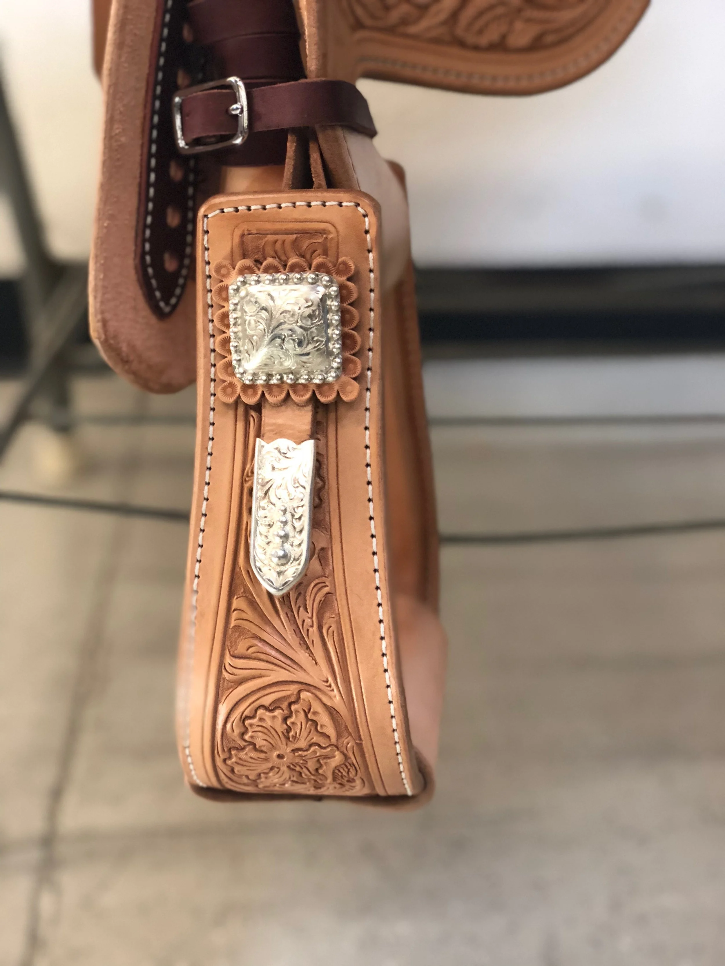 Silver Show Saddle