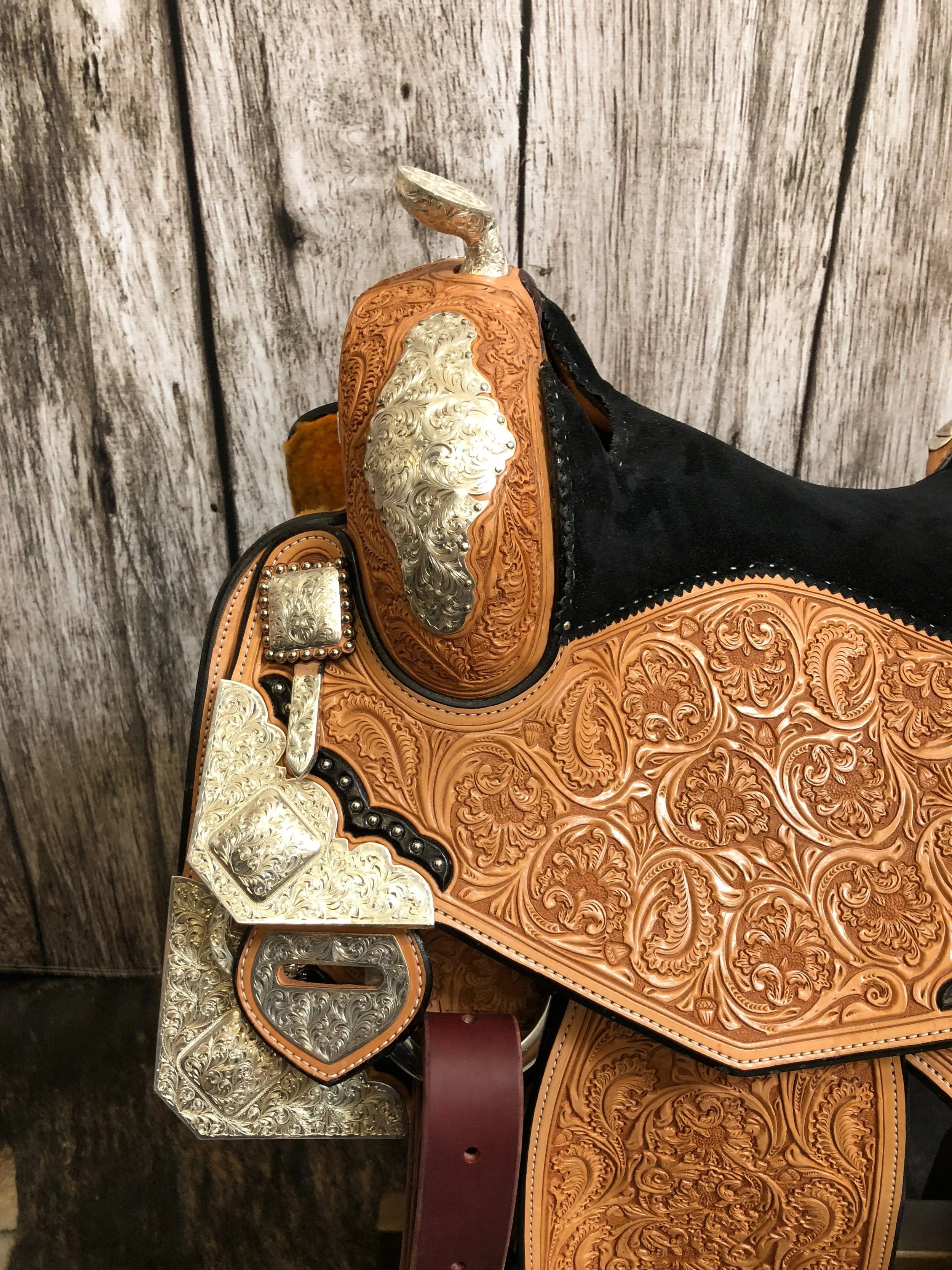 Silver Show Saddle