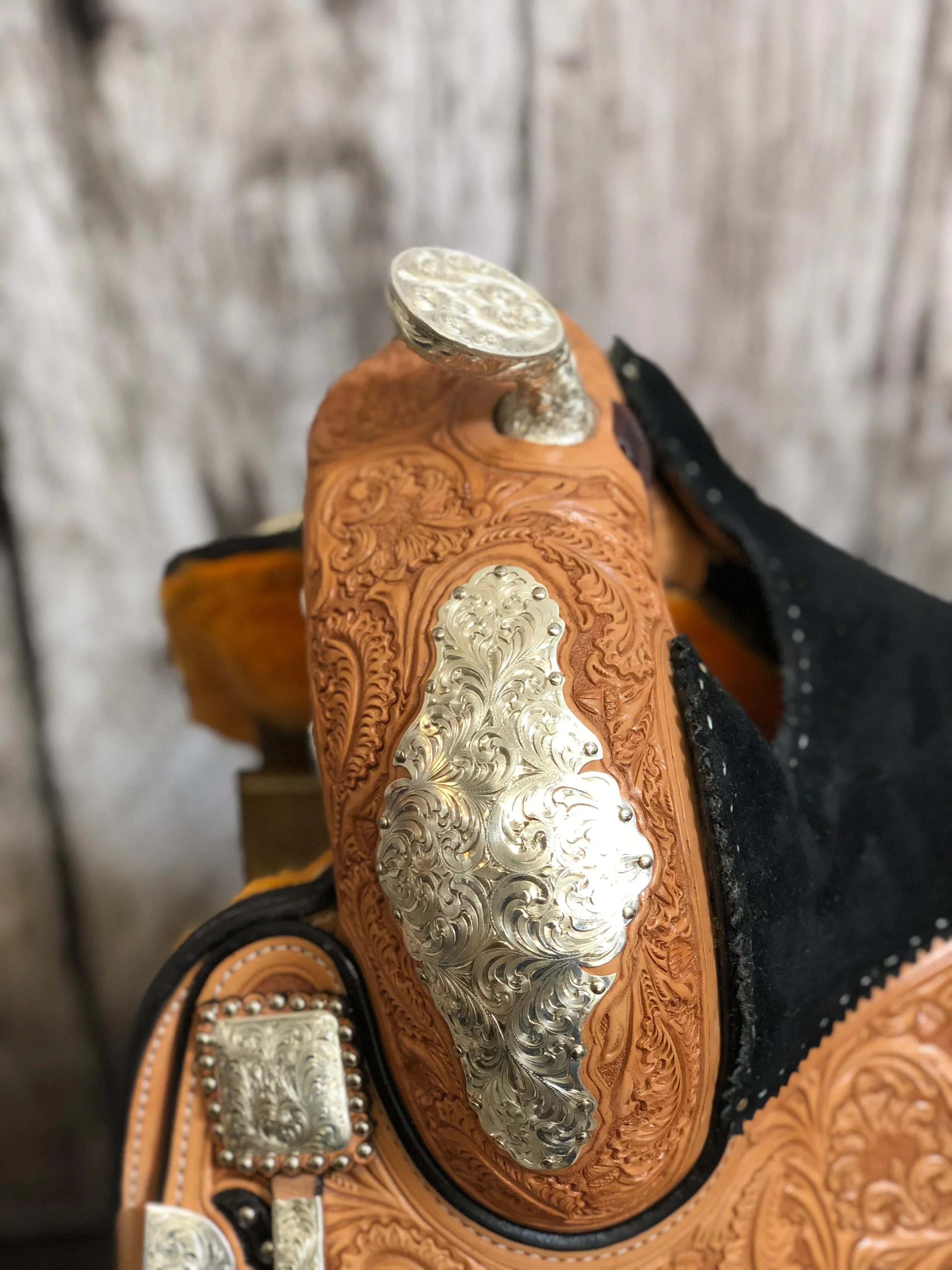 Silver Show Saddle